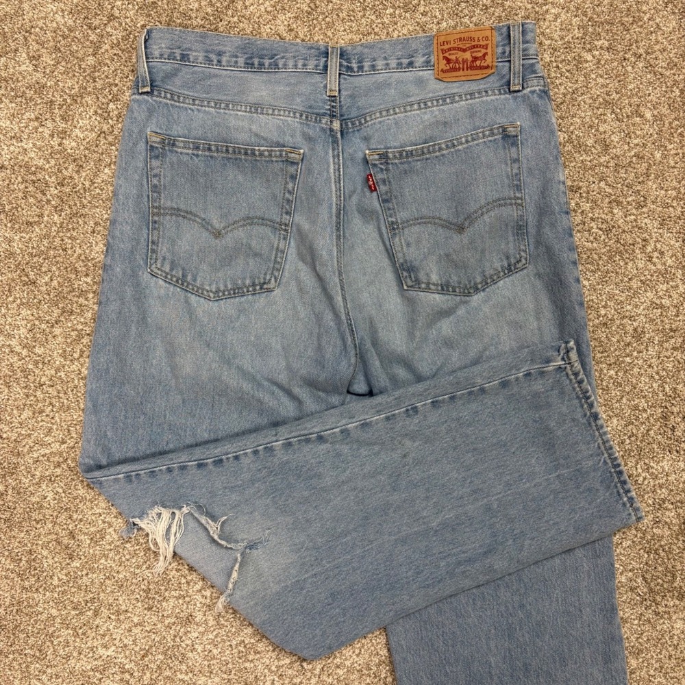 Levi's '94 Baggy Jeans Womens 31x30 Baggy Light Wash Distressed Denim